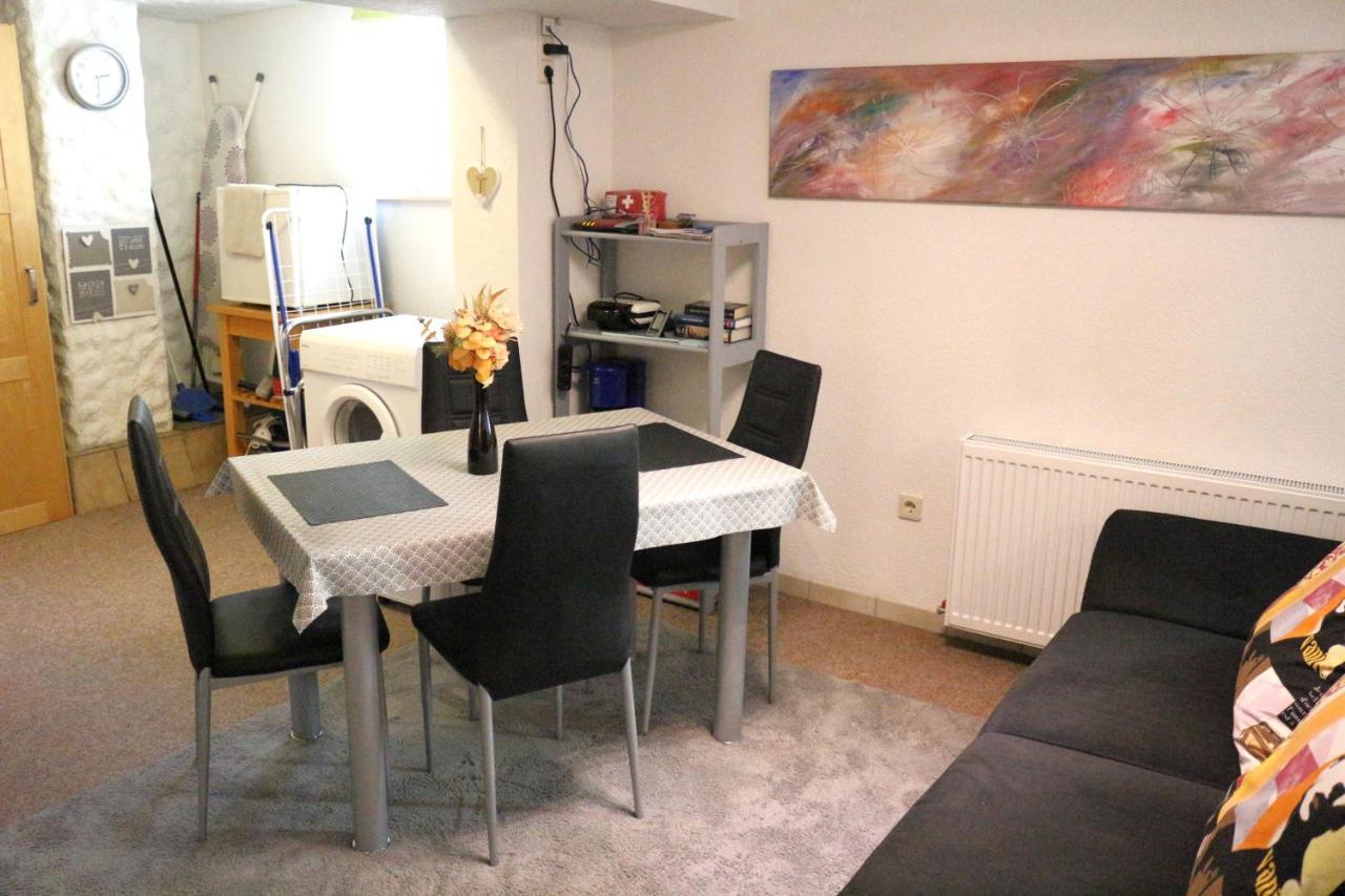 Ferienwohnung am Kocher-Jagst Radweg Neuenstadt am Kocher Exterior foto